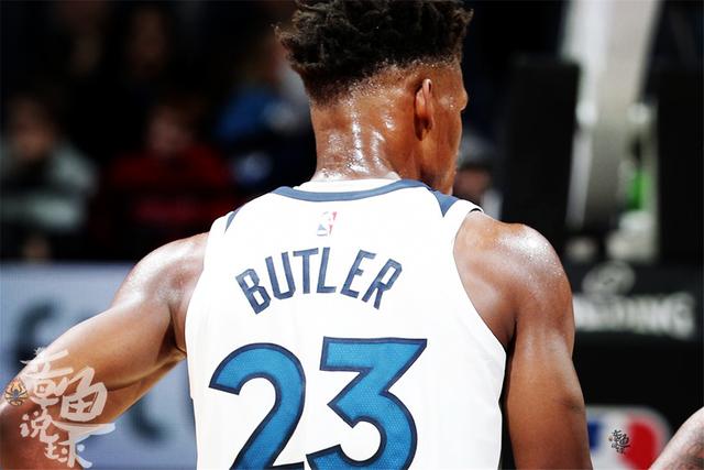 三亚亚沙会开幕在即 主媒体中心迎接媒体记者